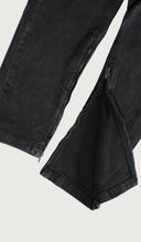 Load image into Gallery viewer, Fade Black Stack Zipper Jean