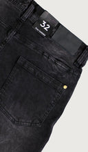 Load image into Gallery viewer, Fade Black Stack Zipper Jean