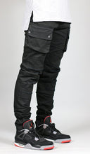 Load image into Gallery viewer, Black Cargo Pants