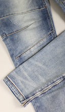 Load image into Gallery viewer, M.Blue Gnu Zipper Jean
